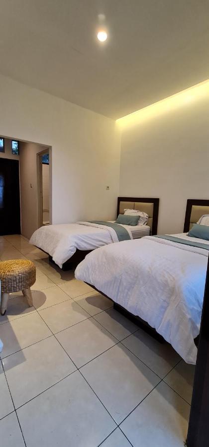 سيساروا Villa Aurora المظهر الخارجي الصورة