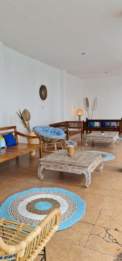 سيساروا Villa Aurora المظهر الخارجي الصورة