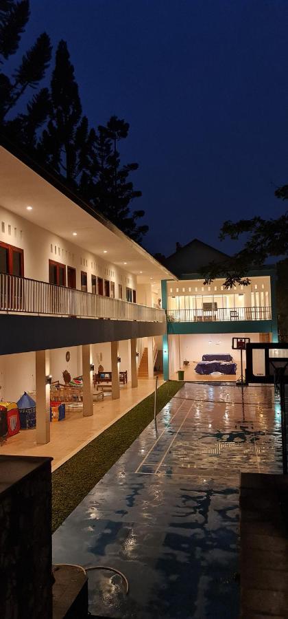 سيساروا Villa Aurora المظهر الخارجي الصورة